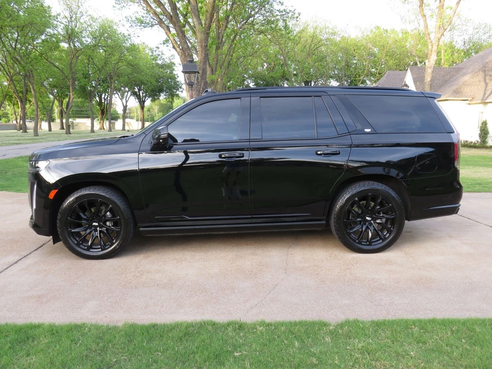 2023 Cadillac Escalade 5th Gen - Image 5 of 12