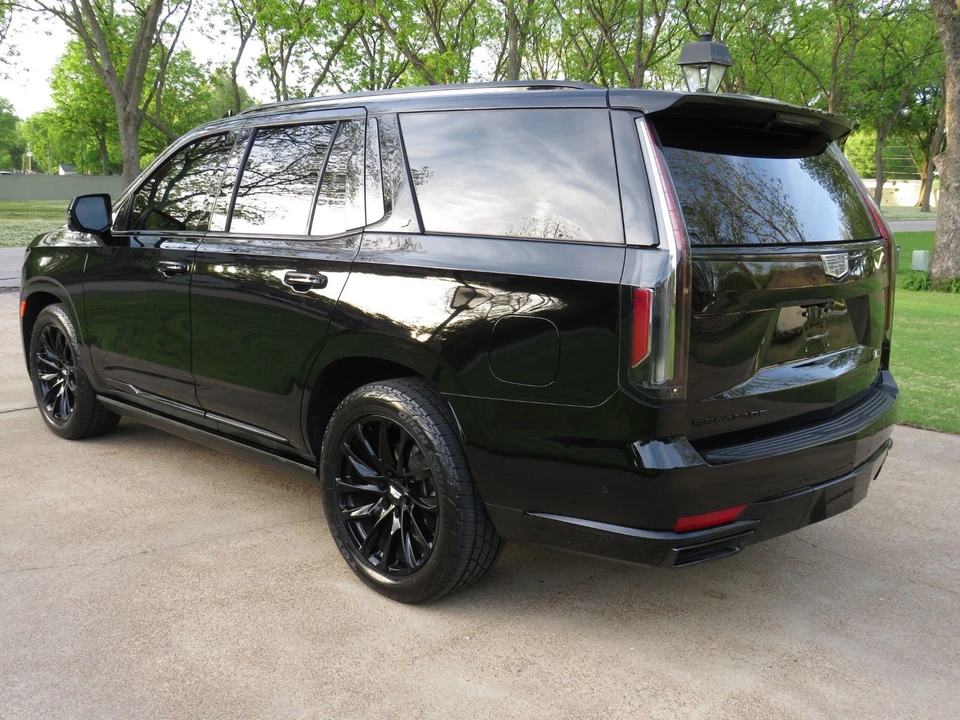 2023 Cadillac Escalade 5th Gen - Image 7 of 12