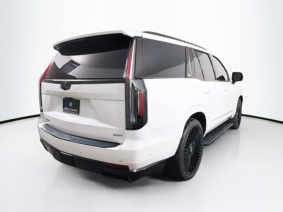 2023 Cadillac Escalade 5th Gen - Image 8 of 21