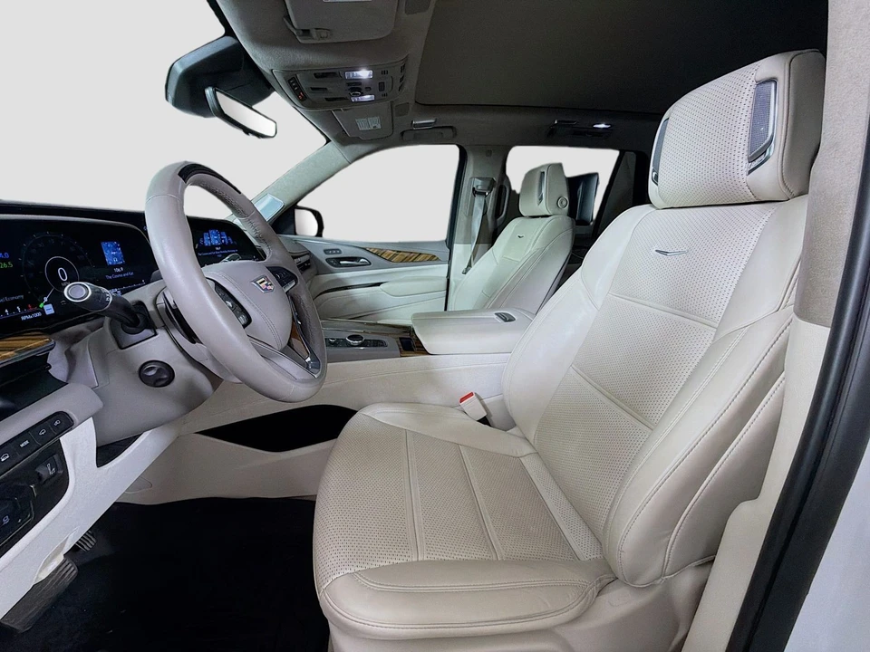 2023 Cadillac Escalade 5th Gen - Image 13 of 21