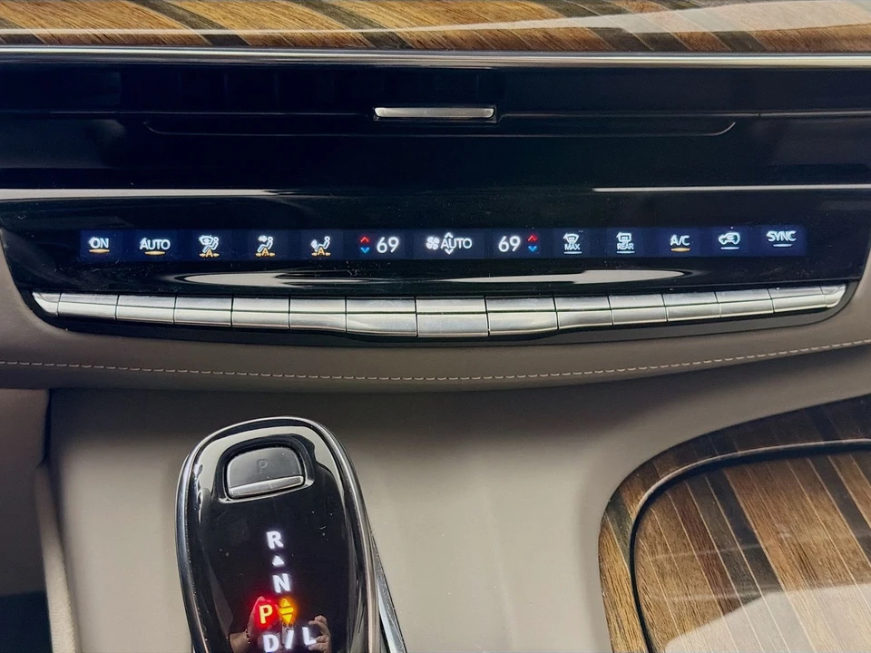 2023 Cadillac Escalade 5th Gen - Image 20 of 21