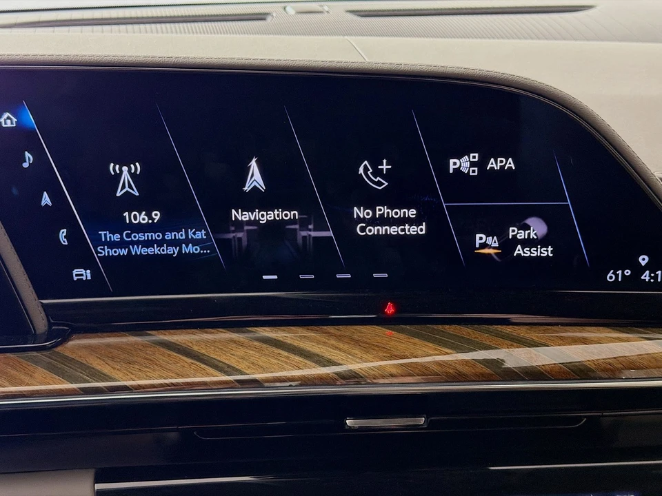 2023 Cadillac Escalade 5th Gen - Image 17 of 21