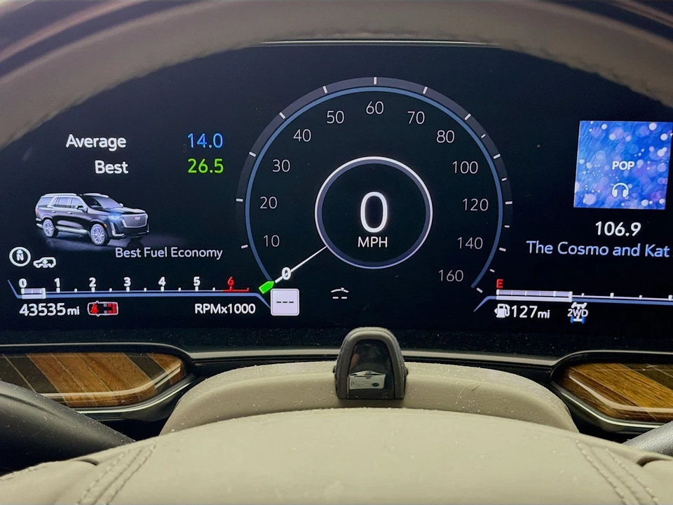 2023 Cadillac Escalade 5th Gen - Image 15 of 21