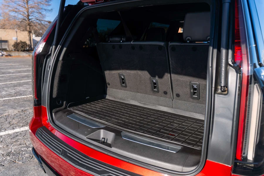 2023 Cadillac Escalade 5th Gen - Image 21 of 26