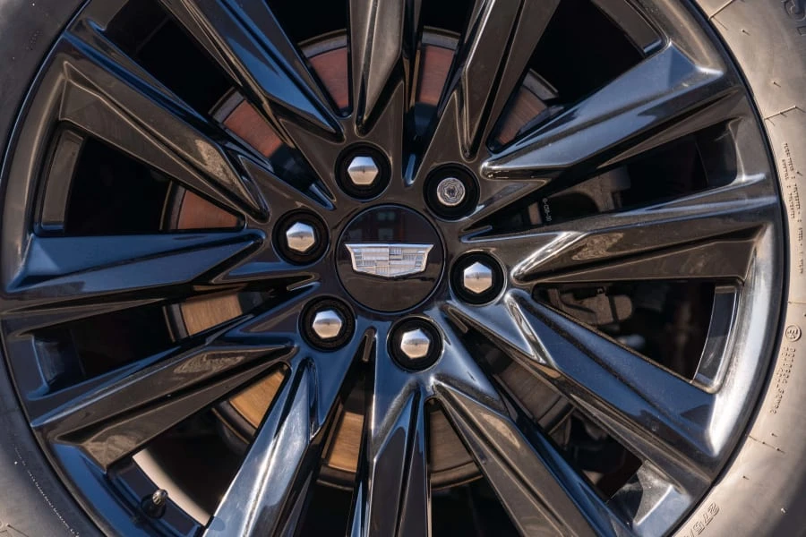 2023 Cadillac Escalade 5th Gen - Image 14 of 26