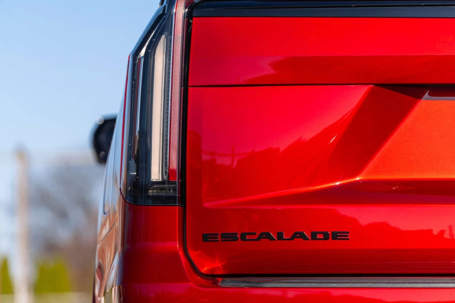 2023 Cadillac Escalade 5th Gen - Image 12 of 26