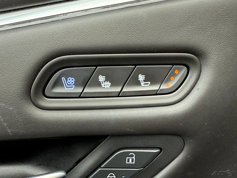 2023 Cadillac Escalade 5th Gen - Image 12 of 21