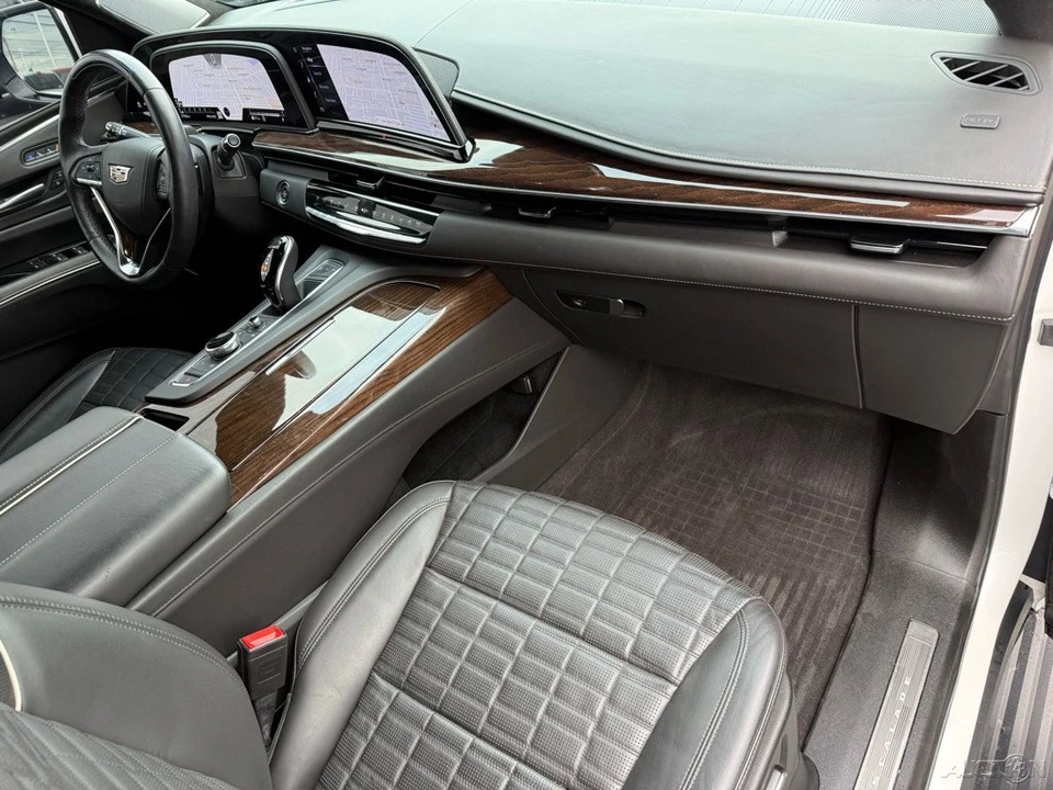 2023 Cadillac Escalade 5th Gen - Image 19 of 21