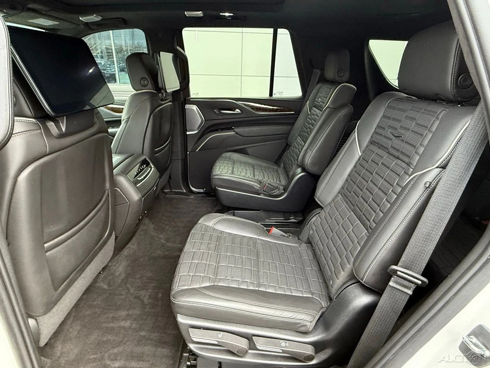 2023 Cadillac Escalade 5th Gen - Image 13 of 21