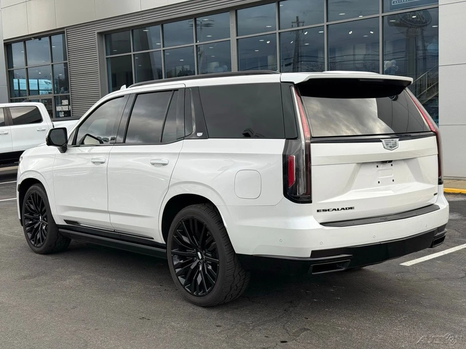 2023 Cadillac Escalade 5th Gen - Image 5 of 21
