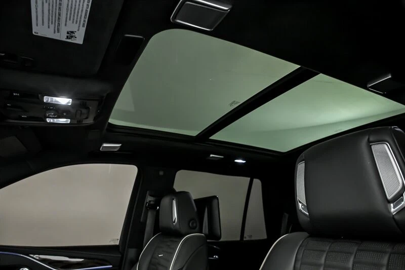 2023 Cadillac Escalade 5th Gen - Image 20 of 21