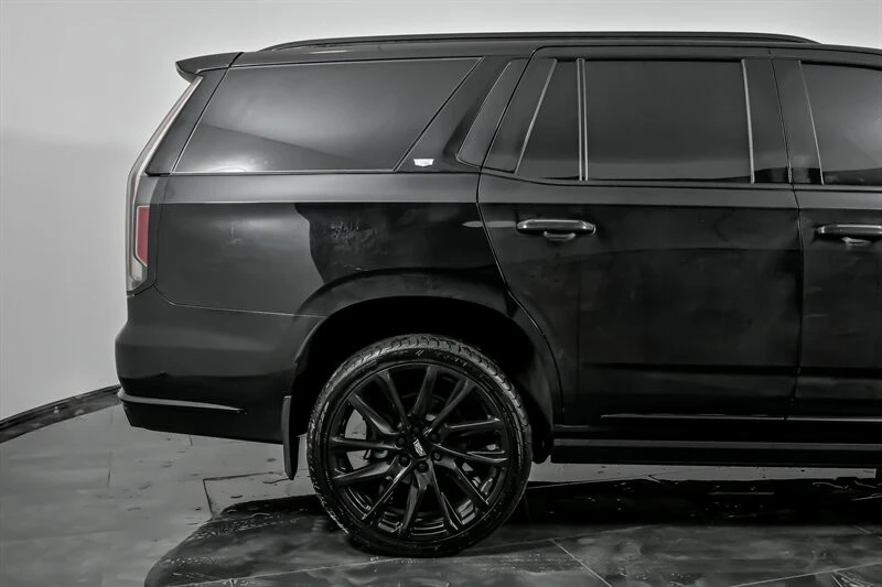 2023 Cadillac Escalade 5th Gen - Image 11 of 21