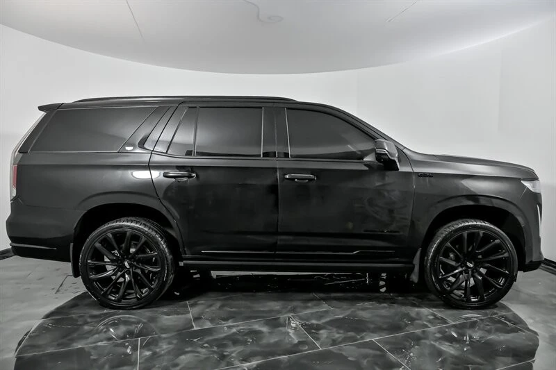 2023 Cadillac Escalade 5th Gen - Image 12 of 21