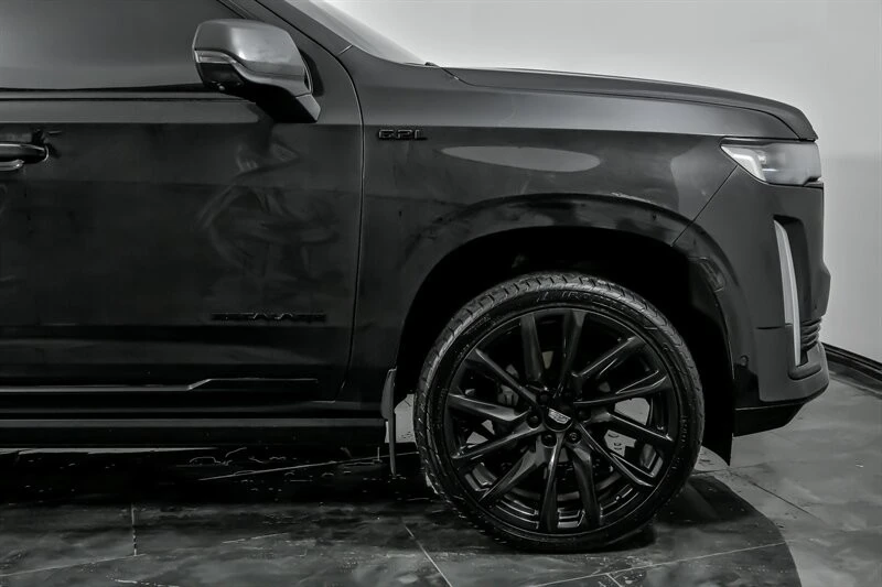 2023 Cadillac Escalade 5th Gen - Image 13 of 21