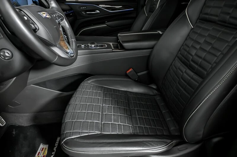 2023 Cadillac Escalade 5th Gen - Image 18 of 21