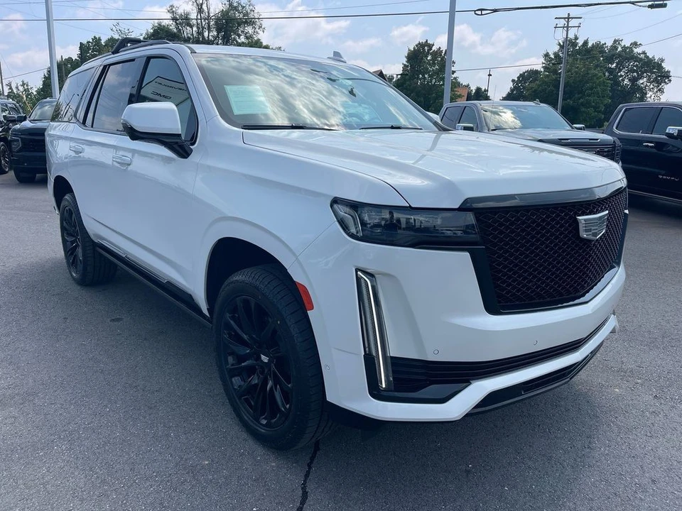 2023 Cadillac Escalade 5th Gen - Image 7 of 12