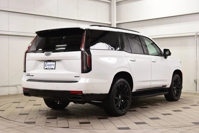 2023 Cadillac Escalade 5th Gen - Image 8 of 12