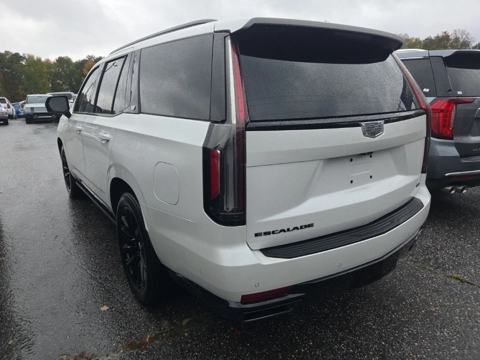 2023 Cadillac Escalade 5th Gen - Image 5 of 5