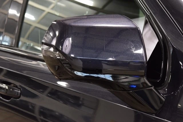 2023 Cadillac Escalade 5th Gen - Image 16 of 21