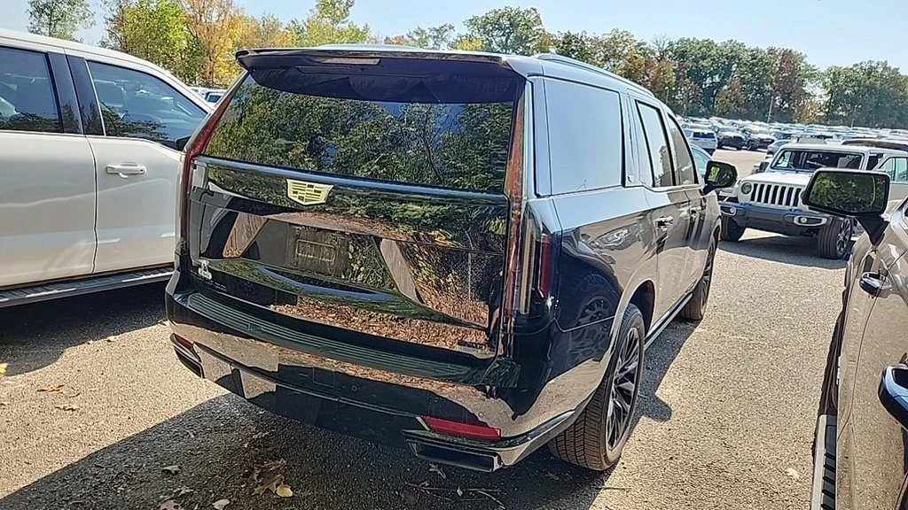 2023 Cadillac Escalade 5th Gen - Image 5 of 12
