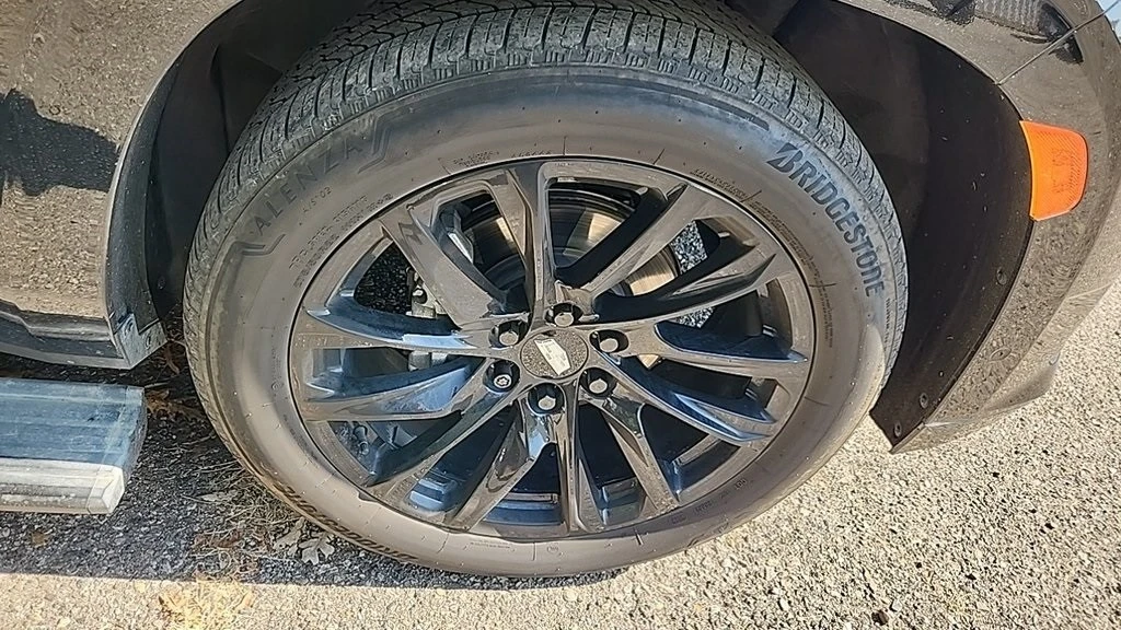 2023 Cadillac Escalade 5th Gen - Image 7 of 12