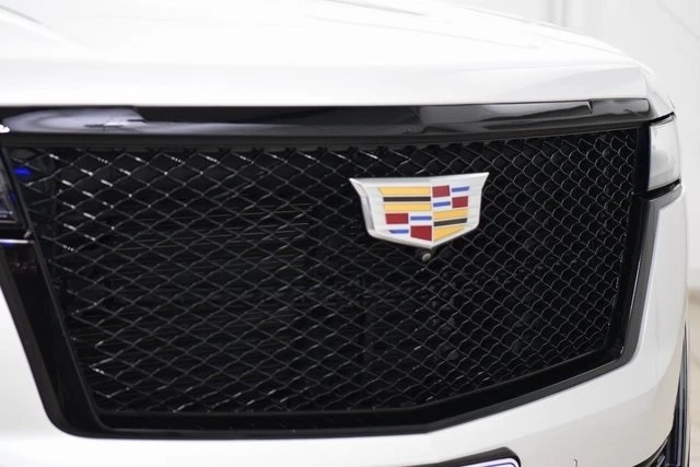 2023 Cadillac Escalade 5th Gen - Image 11 of 12