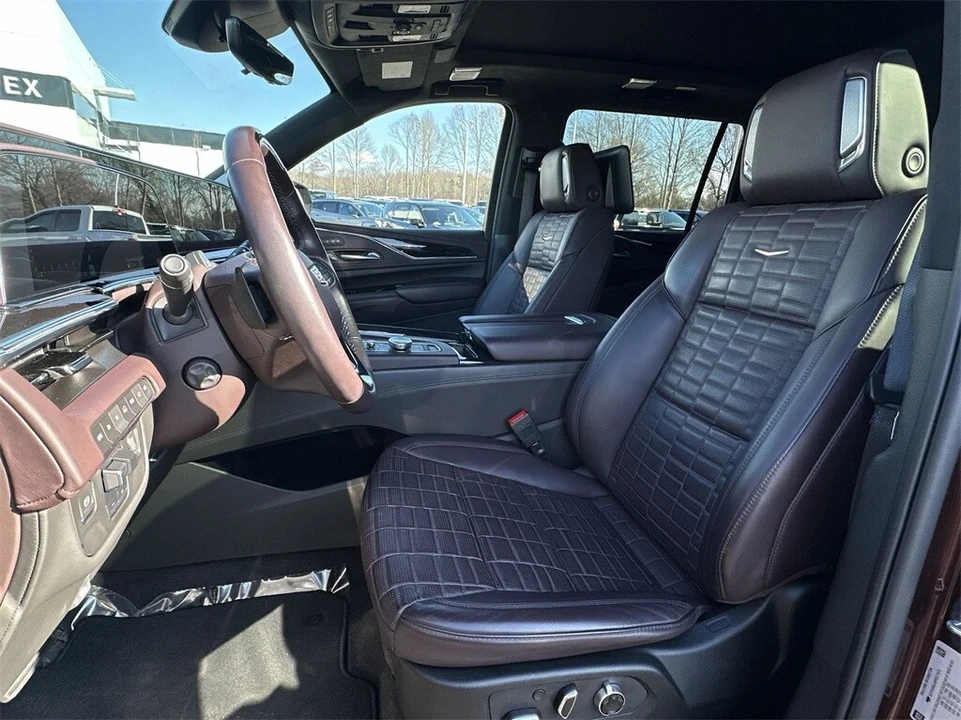 2023 Cadillac Escalade 5th Gen - Image 9 of 12