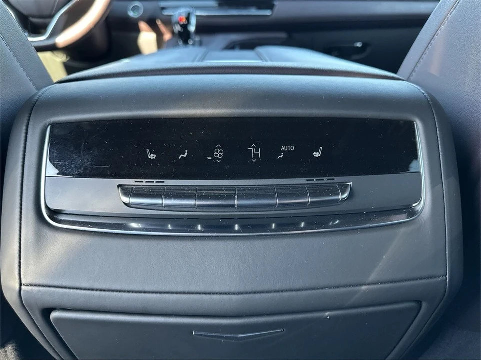 2023 Cadillac Escalade 5th Gen - Image 14 of 21