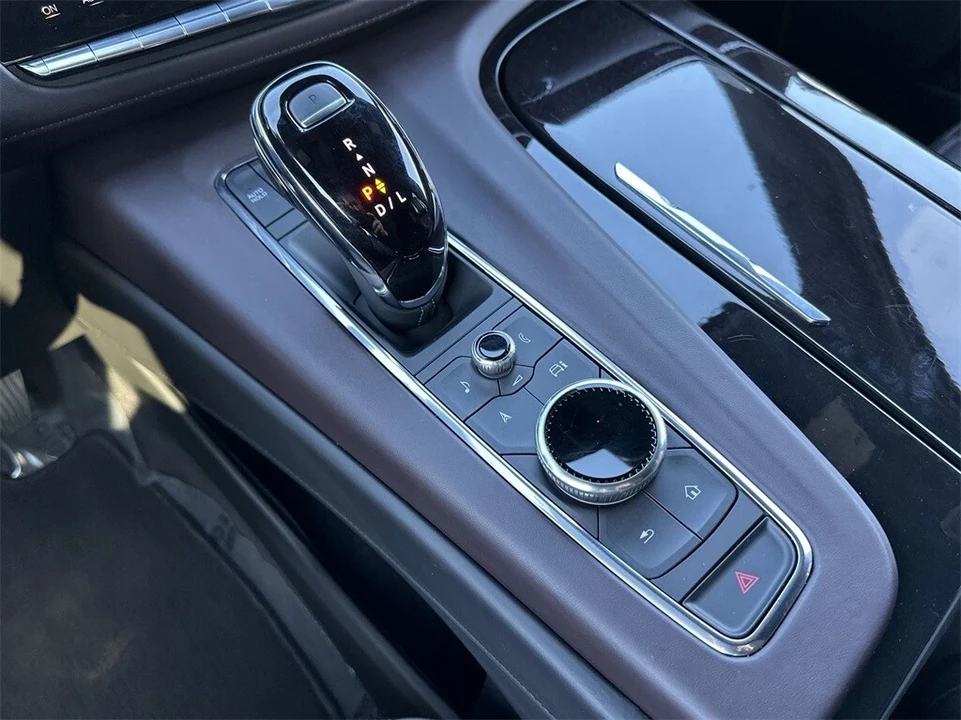 2023 Cadillac Escalade 5th Gen - Image 20 of 21