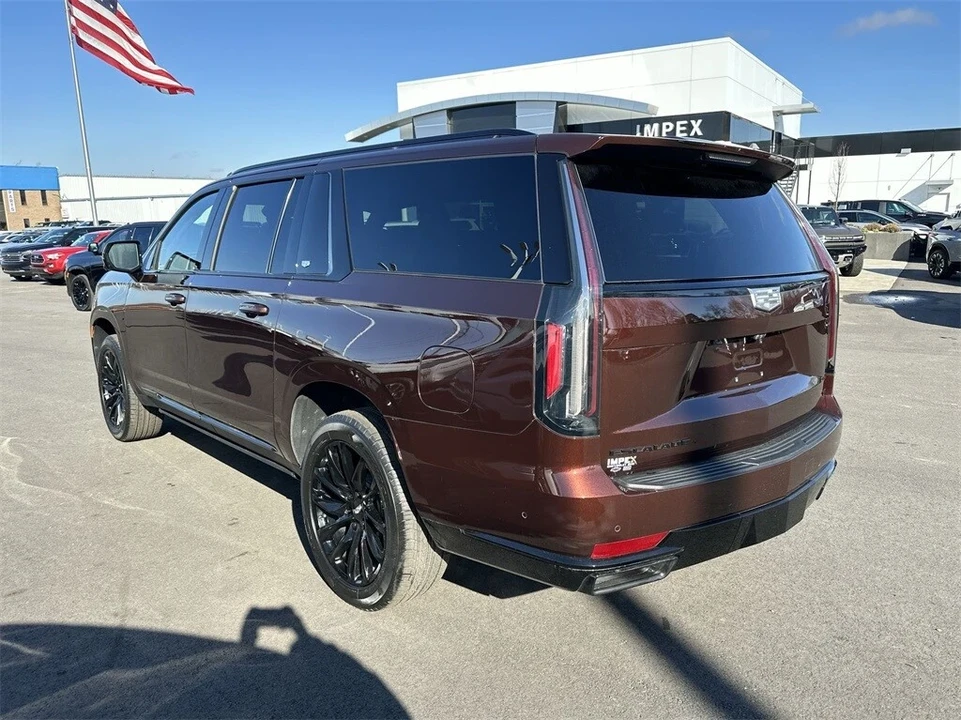 2023 Cadillac Escalade 5th Gen - Image 3 of 12