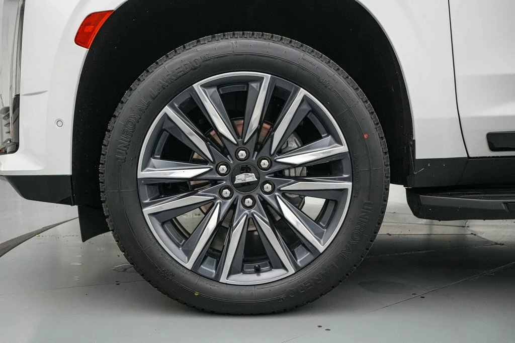 2023 Cadillac Escalade 5th Gen - Image 11 of 21