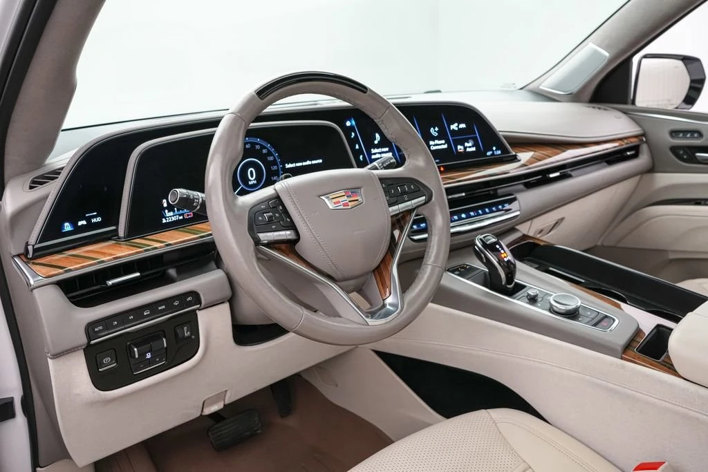 2023 Cadillac Escalade 5th Gen - Image 14 of 21