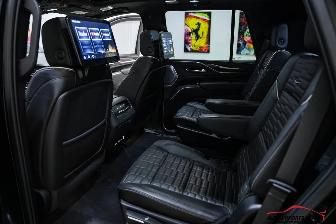 2023 Cadillac Escalade 5th Gen - Image 11 of 21