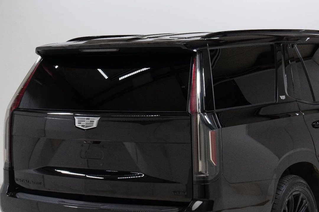 2023 Cadillac Escalade 5th Gen - Image 16 of 21