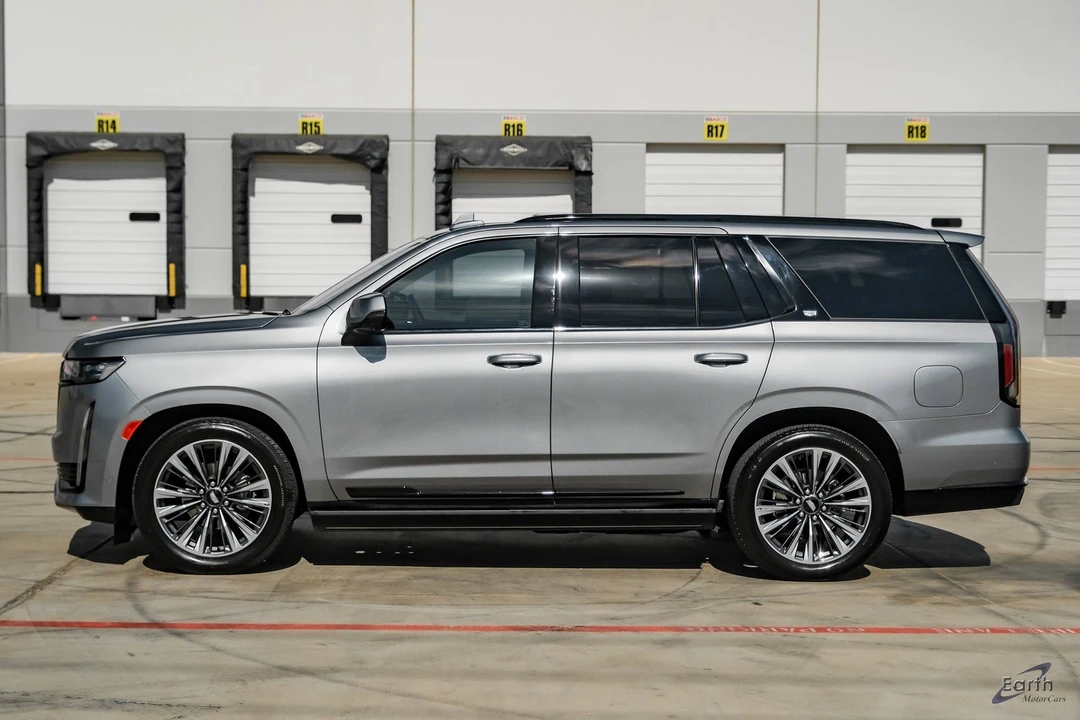 2023 Cadillac Escalade 5th Gen - Image 7 of 12
