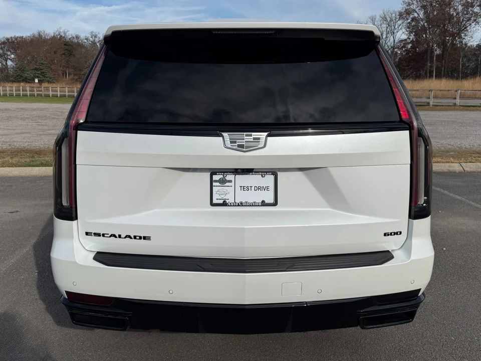 2023 Cadillac Escalade 5th Gen - Image 6 of 12
