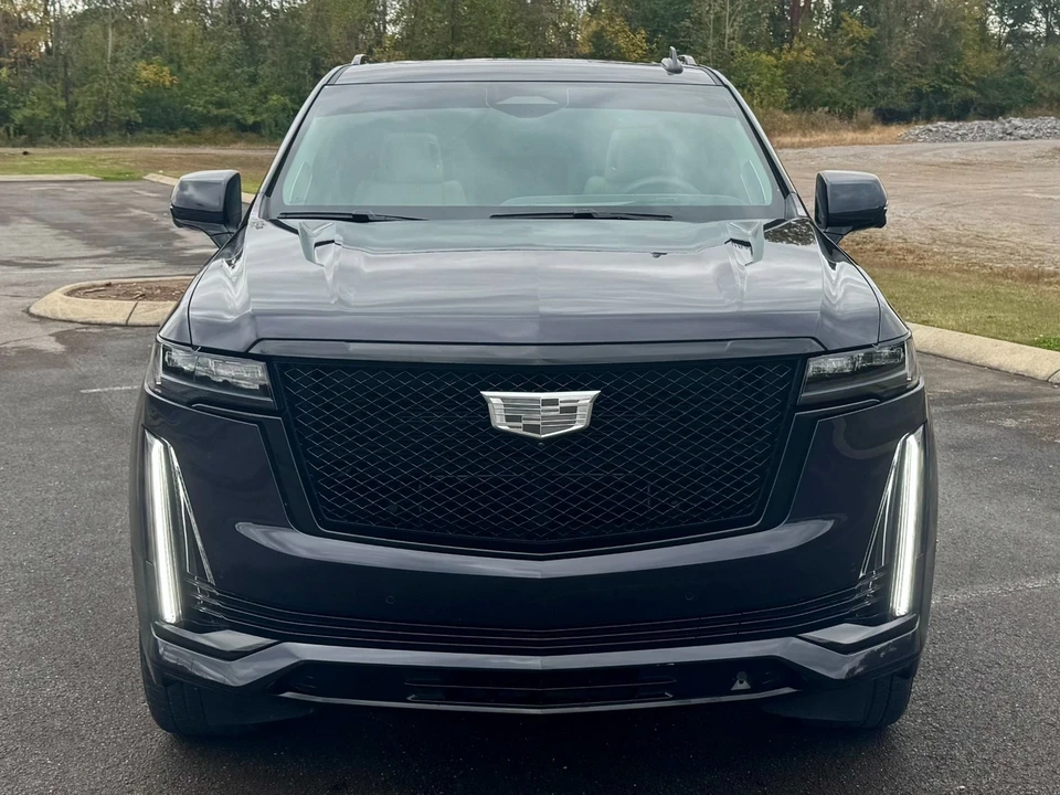 2023 Cadillac Escalade 5th Gen - Image 5 of 12