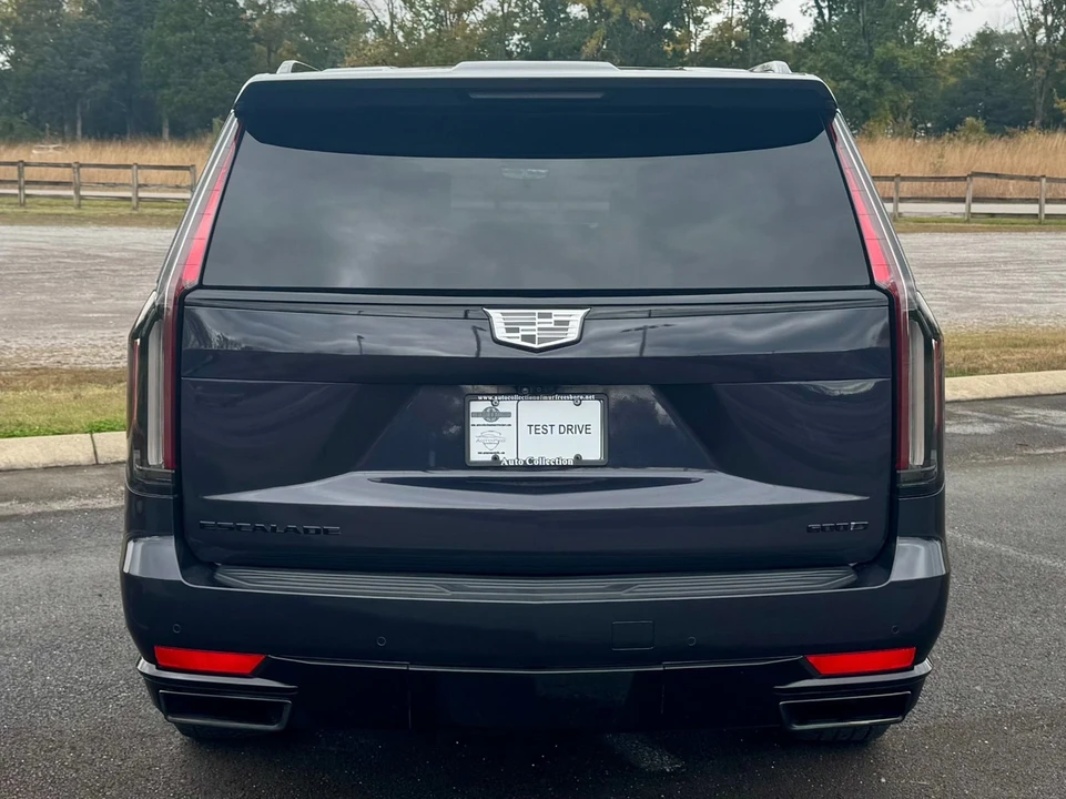 2023 Cadillac Escalade 5th Gen - Image 6 of 12