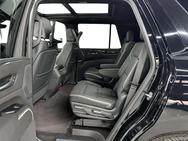 2023 Cadillac Escalade 5th Gen - Image 11 of 12
