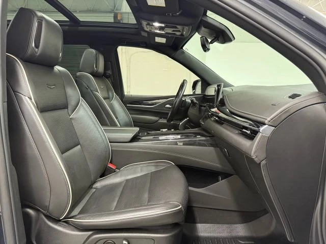 2023 Cadillac Escalade 5th Gen - Image 13 of 21