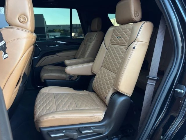 2023 Cadillac Escalade 5th Gen - Image 13 of 21