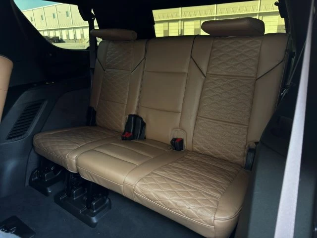 2023 Cadillac Escalade 5th Gen - Image 14 of 21