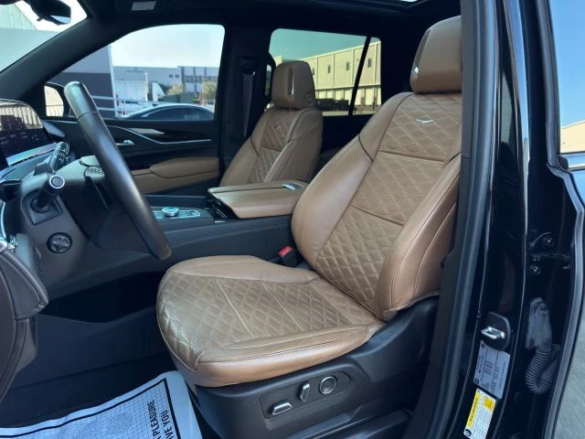 2023 Cadillac Escalade 5th Gen - Image 11 of 12