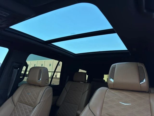2023 Cadillac Escalade 5th Gen - Image 12 of 21