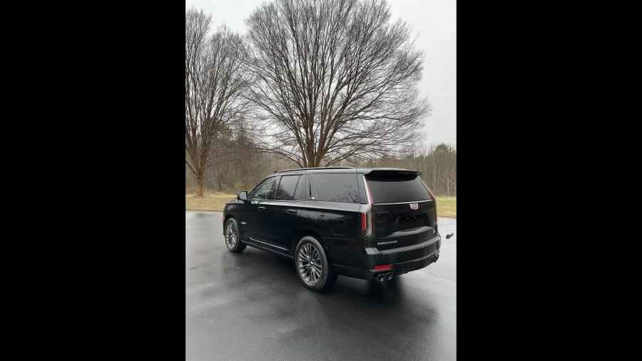 2023 Cadillac Escalade-V 5th Gen - Image 14 of 15