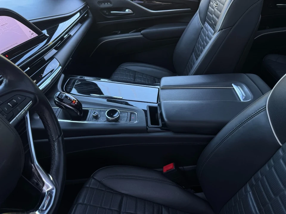 2023 Cadillac Escalade-V 5th Gen - Image 12 of 21