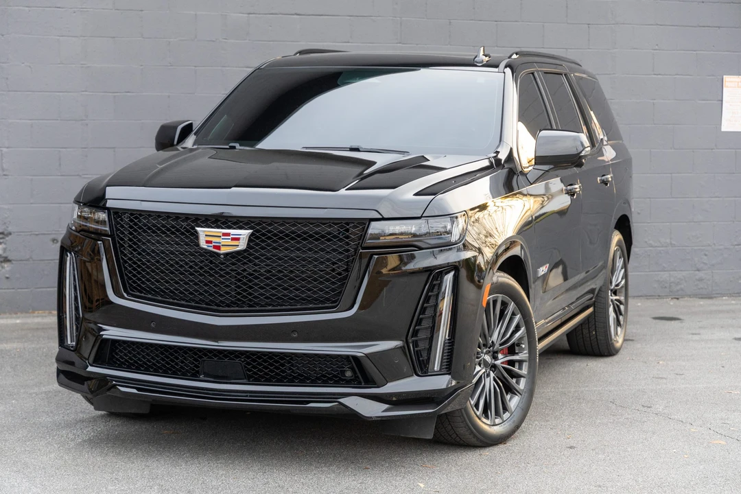 2023 Cadillac Escalade-V 5th Gen - Image 2 of 31