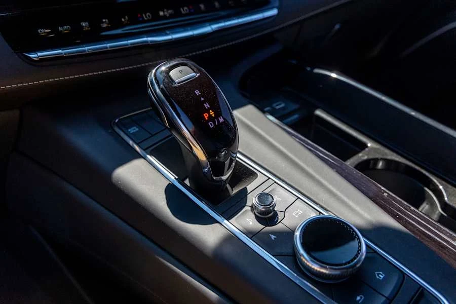 2023 Cadillac Escalade-V 5th Gen - Image 23 of 28