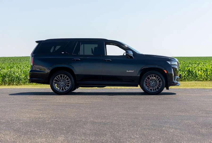 2023 Cadillac Escalade-V 5th Gen - Image 2 of 28