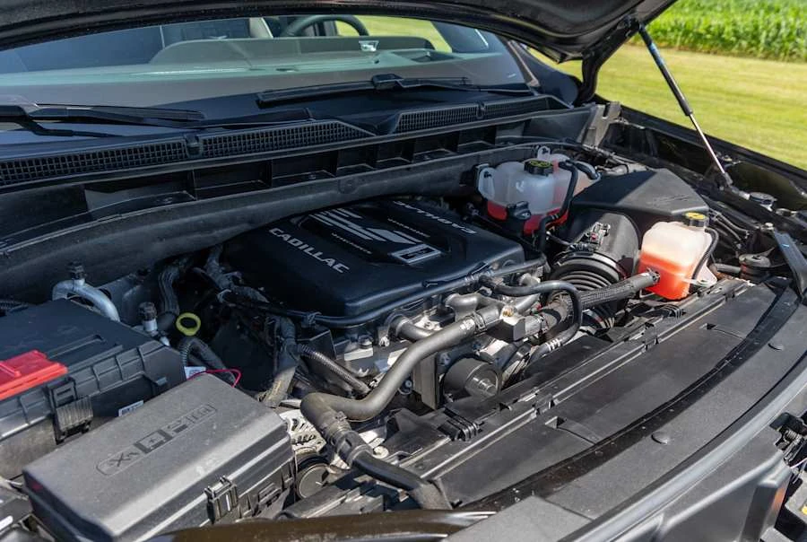 2023 Cadillac Escalade-V 5th Gen - Image 26 of 28